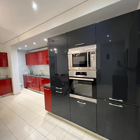 Lovely 2 Bedroom With A Great Sea View סרנדה