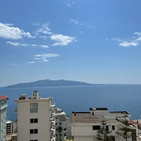 Апартаменты Lovely 2 Bedroom With A Great Sea View Саранда