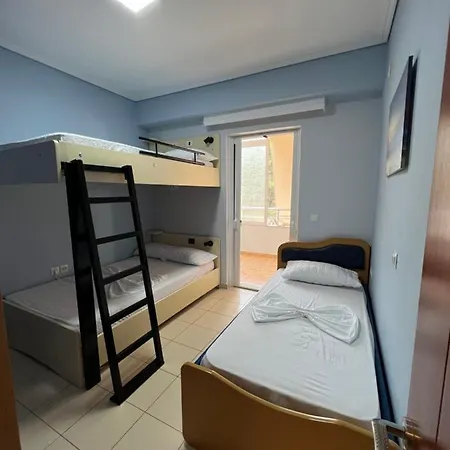 Apartment Lovely 2 Bedroom With A Great Sea View