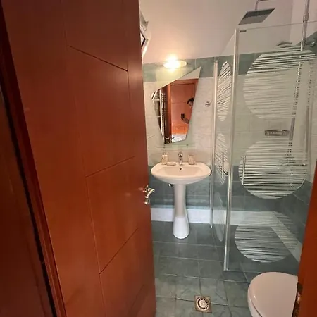Apartment Lovely 2 Bedroom With A Great Sea View *
